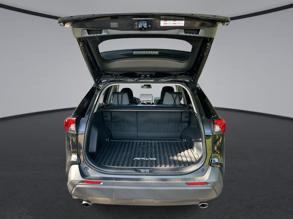 Used 2025 Toyota RAV4 XLE w/ Convenience Package FWD image 30