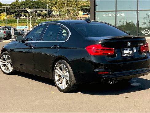 Used 2017 BMW 330i Sedan image 11
