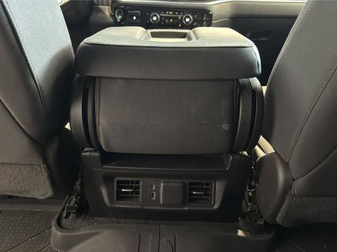 Used 2022 Chevrolet Silverado 1500 LT w/ Safety Package AWD/4WD image 25