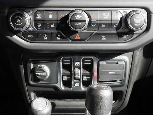 New 2025 Jeep Wrangler Sahara image 21