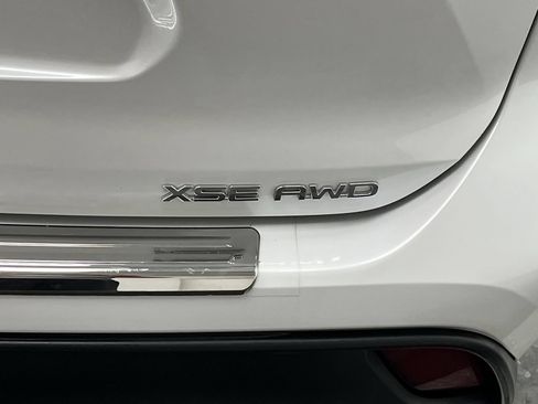 Used 2022 Toyota Highlander XSE AWD/4WD image 33
