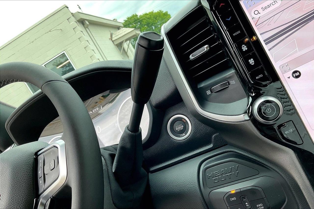 New 2026 RAM 3500 Big Horn AWD/4WD image 29