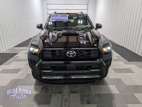 Used 2025 Toyota 4Runner TRD Sport AWD/4WD image 6