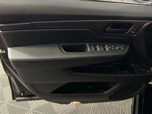 Used 2025 Honda Odyssey EX-L image 24