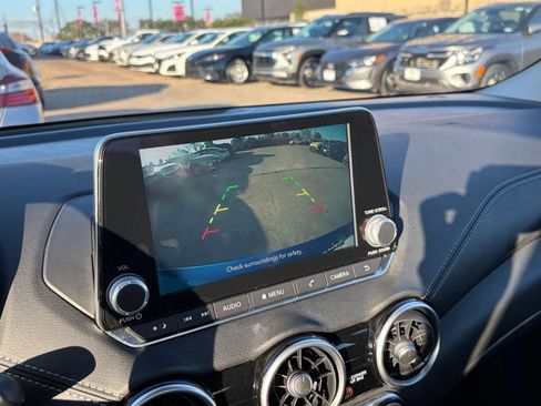 Used 2025 Nissan Sentra SV image 17