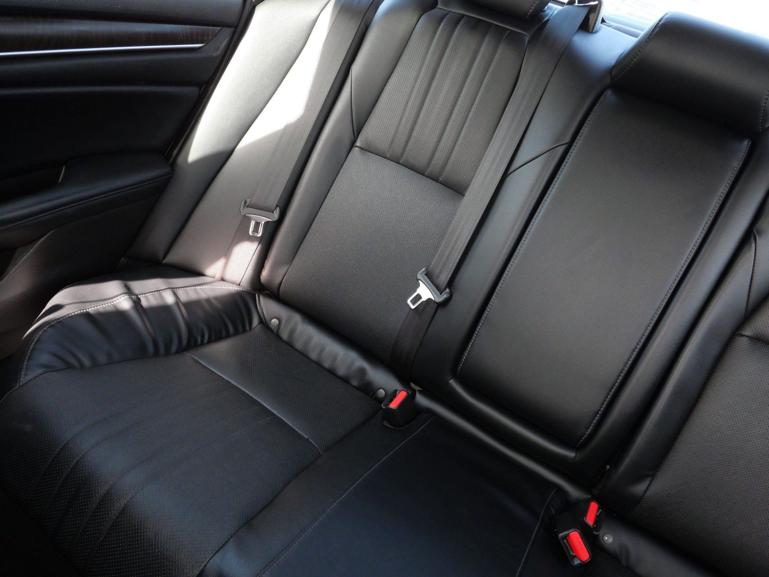 Certified 2018 Honda Accord EX-L image 7