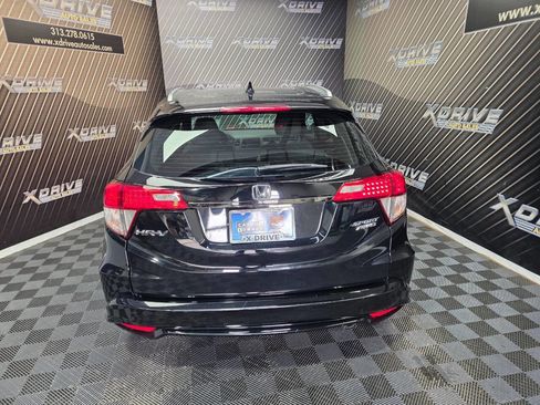 Used 2020 Honda HR-V Sport image 11