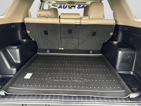Used 2022 Toyota 4Runner Limited AWD/4WD image 9