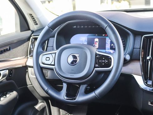 Certified 2026 Volvo XC90 B6 Plus w/ Protection Package AWD/4WD image 17