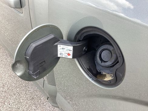 Used 2019 Ford F150 Lariat image 12