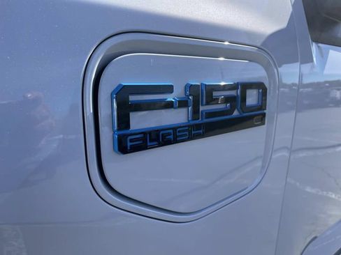 Used 2025 Ford F150 Lightning Flash image 37