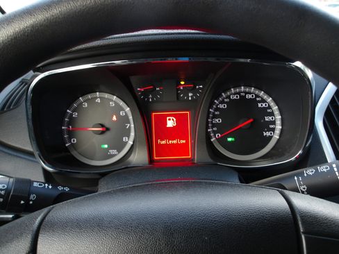 Used 2011 GMC Terrain SLE image 16