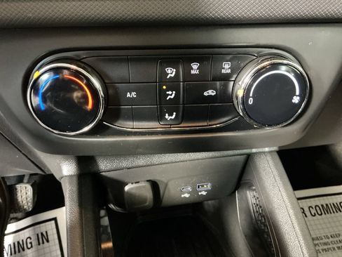 Used 2024 Chevrolet TrailBlazer LS w/ LS Convenience Package AWD/4WD image 13
