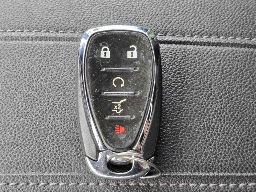 Used 2023 Chevrolet Traverse LT AWD/4WD image 38