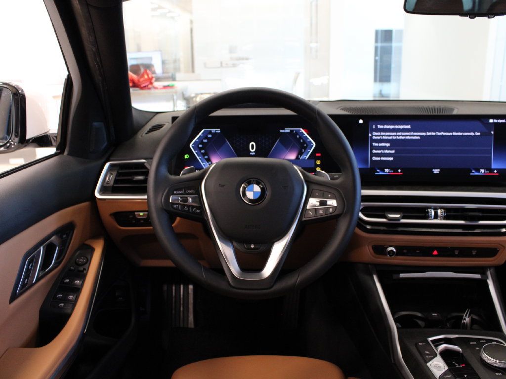 Used 2023 BMW 330i Sedan w/ Driving Assistance Package RWD image 21