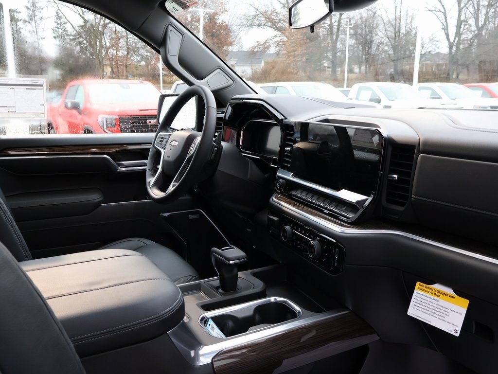 New 2026 Chevrolet Silverado 1500 RST AWD/4WD image 44