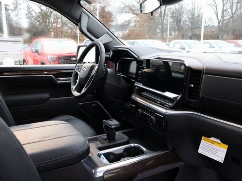 New 2026 Chevrolet Silverado 1500 RST AWD/4WD image 44