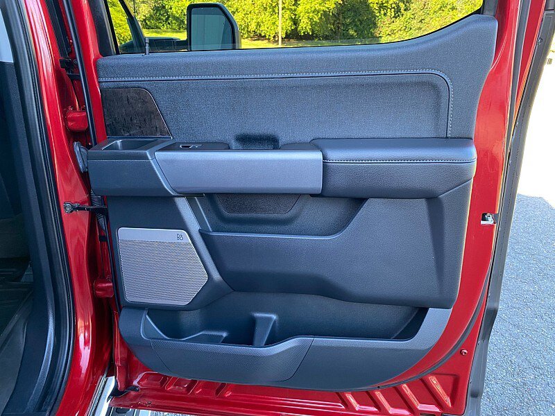 Used 2021 Ford F150 Lariat w/ Equipment Group 502A High AWD/4WD image 42