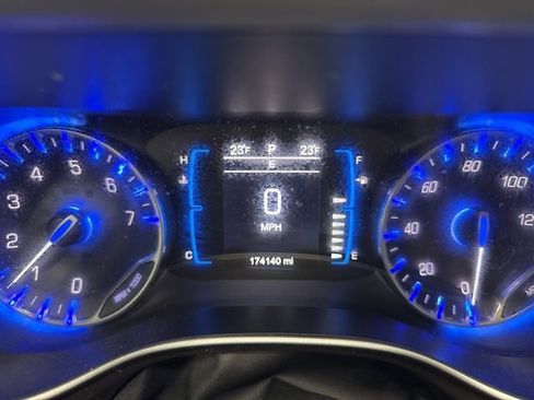 Used 2017 Chrysler Pacifica LX image 31