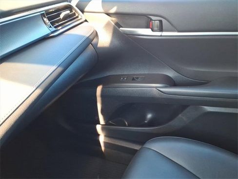Used 2023 Toyota Camry SE image 25
