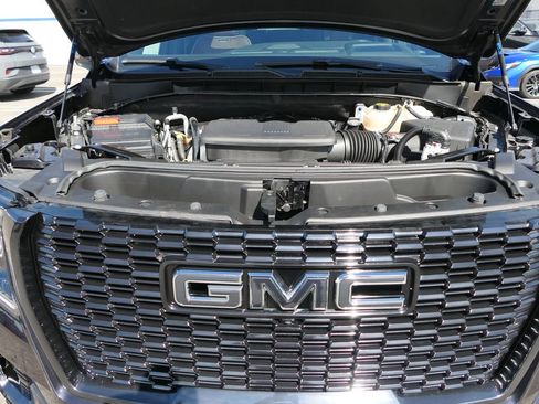 Used 2023 GMC Yukon Denali Ultimate image 30