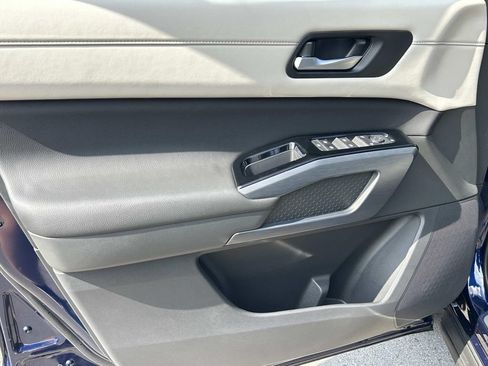 New 2026 Nissan Pathfinder SL AWD/4WD image 15