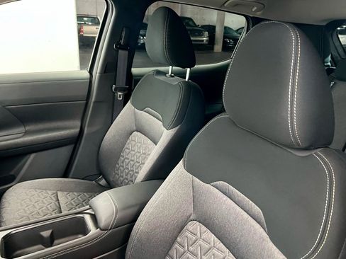 New 2025 Nissan Kicks SV w/ SV Premium Package image 16