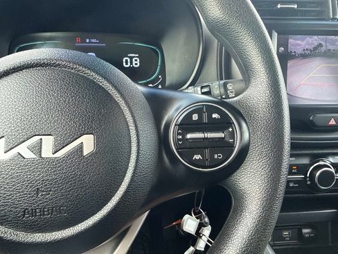 Used 2024 Kia Soul LX w/ Option Group 015 FWD image 27