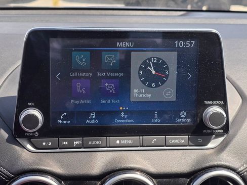Used 2024 Nissan Sentra SV FWD image 16