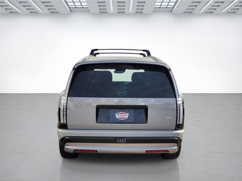 New 2026 Hyundai Ioniq 9 Limited image 6