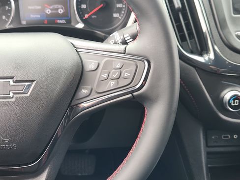 Used 2023 Chevrolet Equinox RS FWD image 29