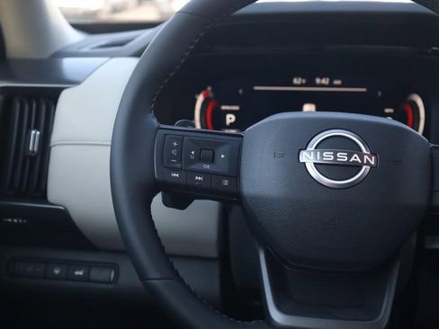 New 2026 Nissan Pathfinder SL AWD/4WD image 10