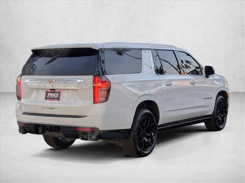 Used 2021 Chevrolet Suburban High Country w/ Premium Package image 5