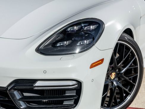 Used 2020 Porsche Panamera GTS image 14