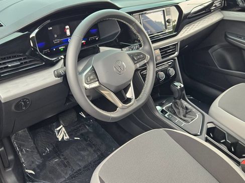 Certified 2023 Volkswagen Taos S FWD image 11