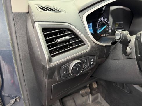 Used 2019 Ford Edge SEL w/ Equipment Group 201A AWD/4WD image 10
