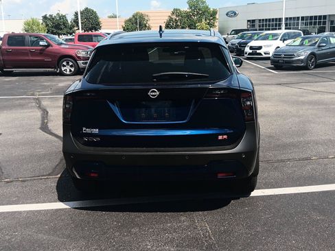 Used 2025 Nissan Kicks SR FWD image 6