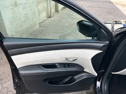 Used 2025 Hyundai Tucson SEL AWD/4WD image 15