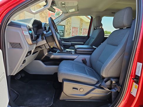 Used 2025 Ford F150 XLT w/ Equipment Group 301A Standard AWD/4WD image 11