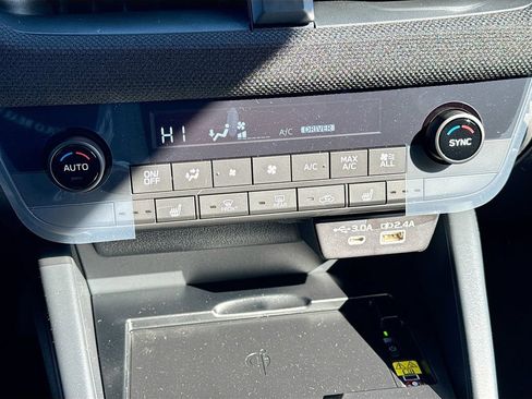 New 2026 Subaru Outback Limited AWD/4WD image 18