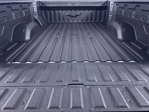 New 2026 Chevrolet Silverado 2500 ZR2 AWD/4WD image 15
