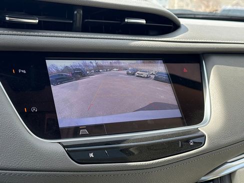 Certified 2023 Cadillac XT5 Premium Luxury w/ LPO, Floor Liner Package image 9