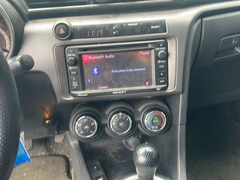 Used 2014 Scion tC FWD image 14