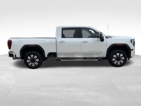 Certified 2025 GMC Sierra 2500 Denali AWD/4WD image 7