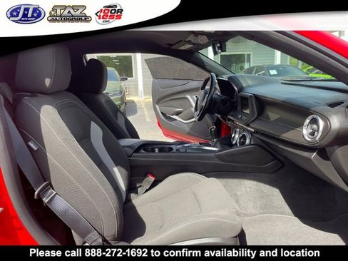 Used 2021 Chevrolet Camaro LT RWD image 11
