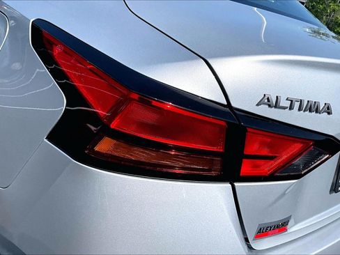 Used 2024 Nissan Altima 2.5 SV AWD/4WD image 27