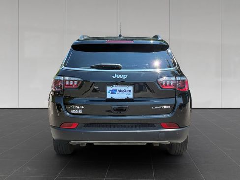 Used 2024 Jeep Compass Limited w/ Sun and Sound Group AWD/4WD image 4