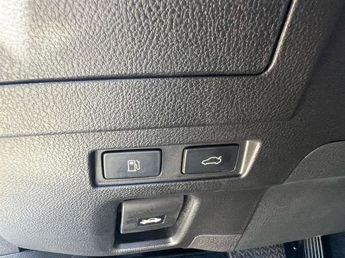 Used 2024 Lexus ES 350 Premium image 16