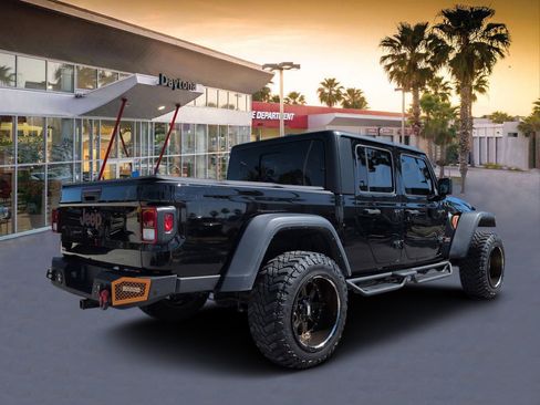 Certified 2023 Jeep Gladiator Mojave w/ Trailer Tow Package image 3