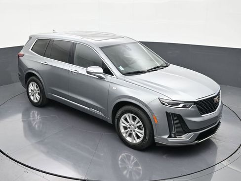 Certified 2023 Cadillac XT6 Luxury FWD image 15